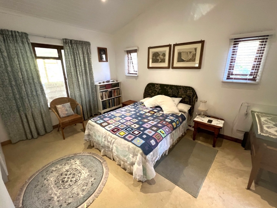 2 Bedroom Property for Sale in Harkerville A H Western Cape
